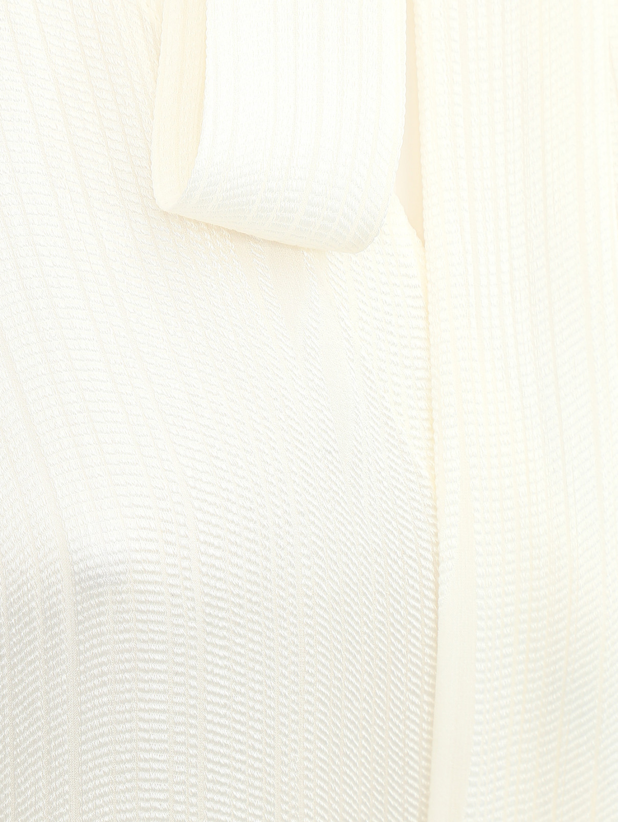 Блуза из смесового шелка с бантом Akris  –  Деталь  – Цвет:  Белый