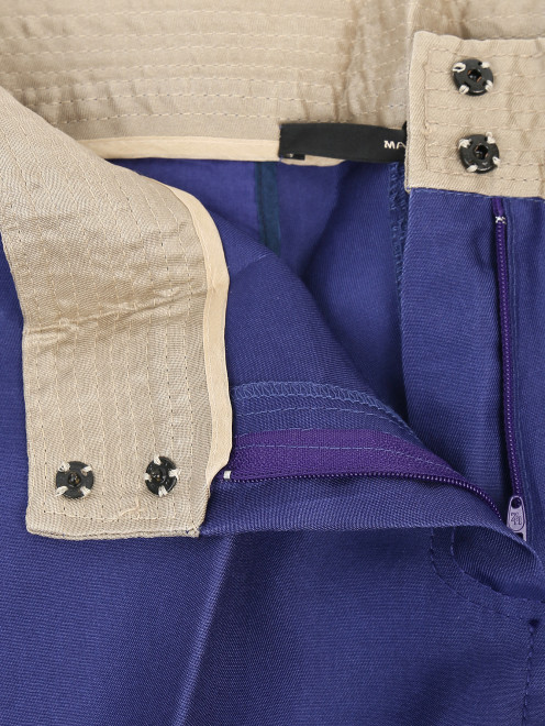 Укороченные брюки  из шелка с контрастным поясом  - Деталь1