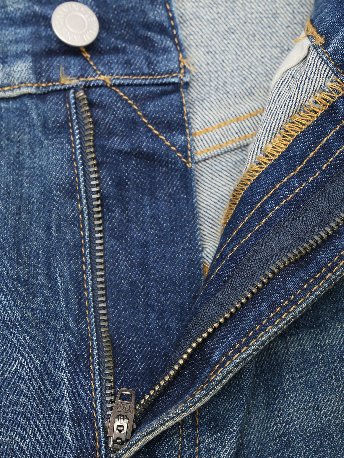 Джинсы прямого кроя с потертостями Calvin Klein  –  Деталь1  – Цвет:  Синий